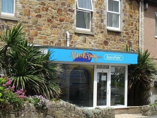 Abreakaway Lodge New Quay エクステリア 写真
